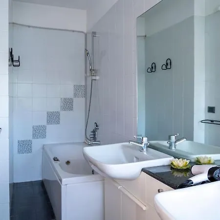 Collina E Palazzo Regione Apartment *